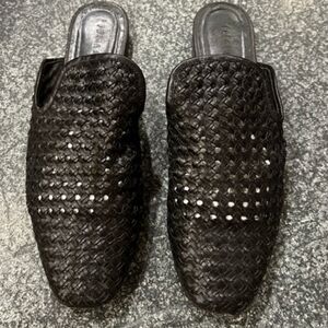 Freda Salvador Mules